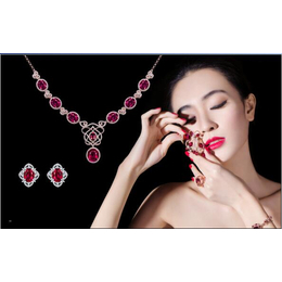 玖鉆彩寶首飾專業(yè)與邵陽珠寶首飾加工價(jià)格解析